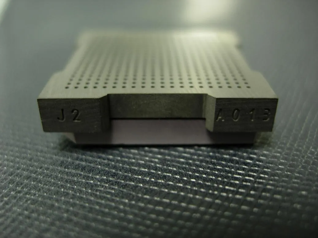 Side view of a graphite jig